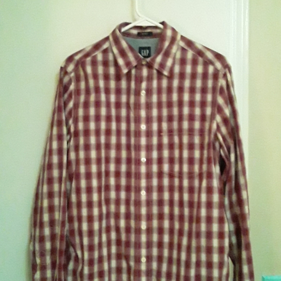 Gap Fitted Long Sleeve Plaid button up. - Picture 2 of 4